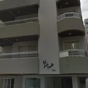 https://poucos-passos-do-mar.santa-catarina-brasil.com