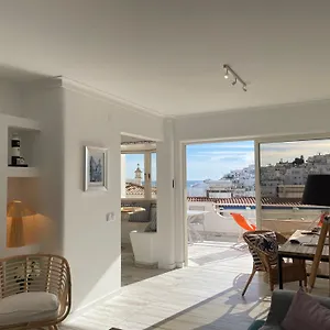 Ocean Balcony Apartment