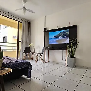 Precioso A 50 Metros De La Playa Apartamento Florianópolis